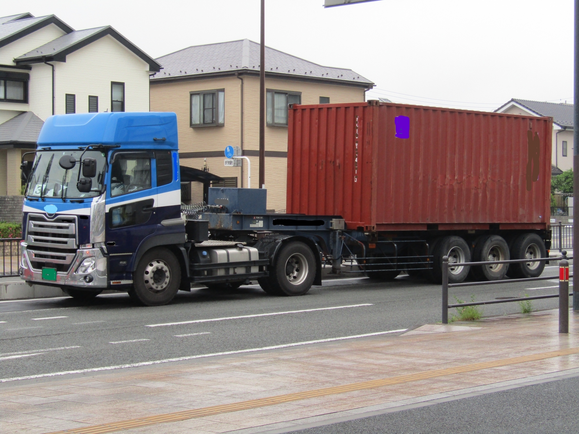 【けん引】免許の条件や運転時の注意点を解説！